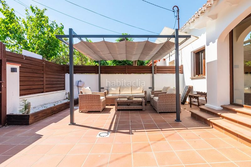 Foto 3cc880f0-2498-4b86-b87c-dffeb762546e. Casa a Lluminetes Castelldefels
