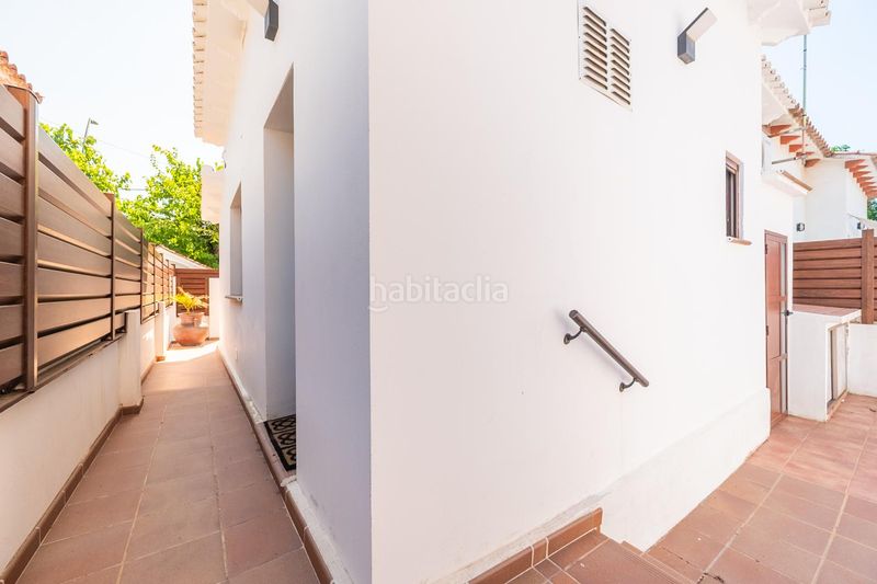 Foto 9a4f0470-481b-442a-91d0-f29011423e6f. Casa a Lluminetes Castelldefels