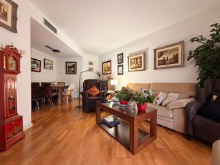 Etagenwohnung in Centre. Oportubnidad venta de la nuda propiedad en castelldefels