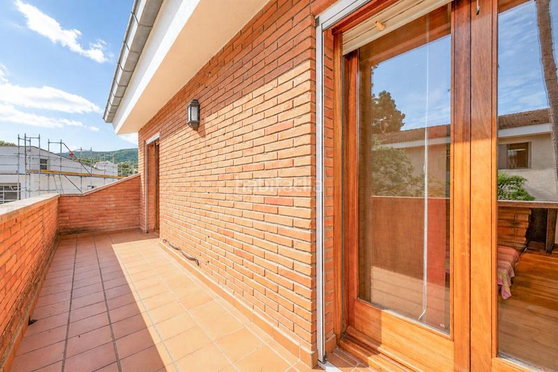 Foto da4aa76f-6eff-4fc4-873f-a69b5150bb09. Casa amb calefacció aparcament piscina a Montmar Castelldefels