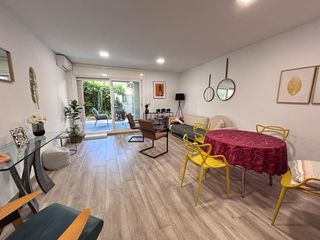 Ground floor in Lluminetes. Exclusiva planta baja reformada a 50 metros del mar en castellde