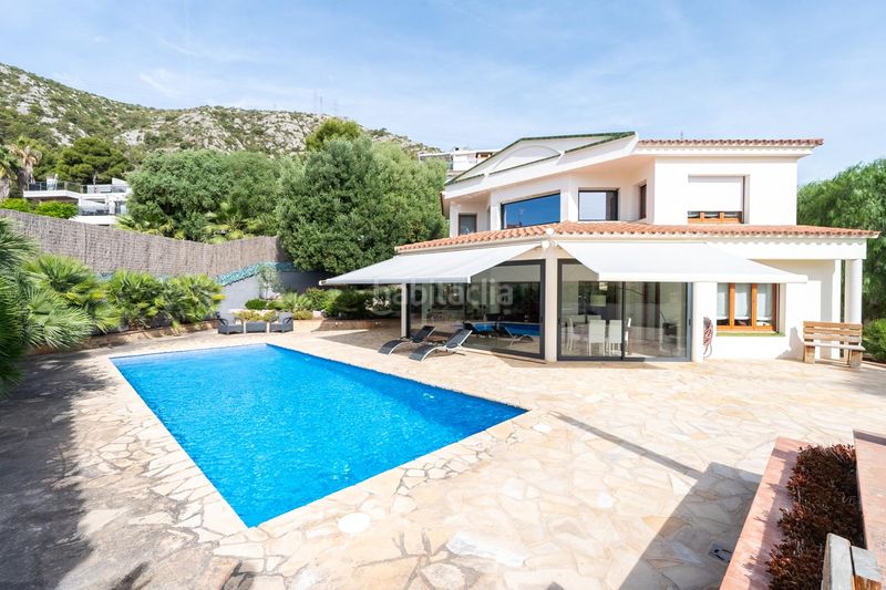 Foto f456f869-51d0-4fd5-b8fb-87768e6521d9. Casa amb calefacció aparcament piscina a Garraf Sitges