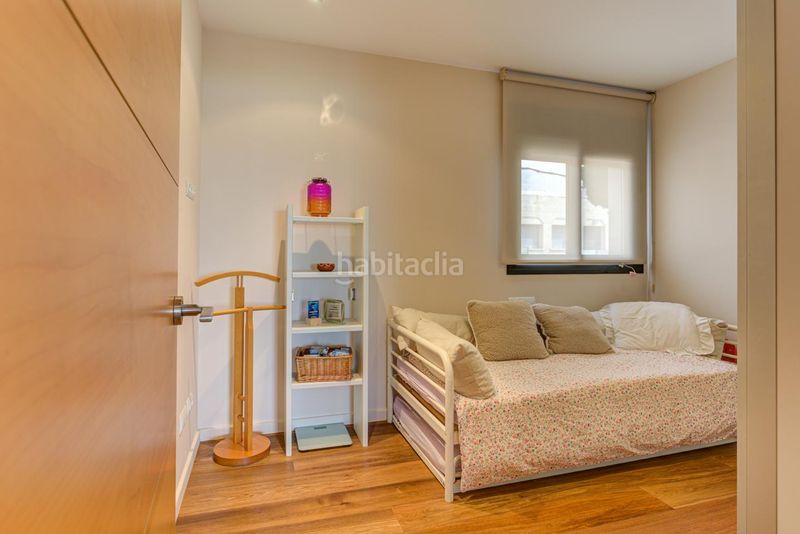 Foto 74da939e-b6f2-4a8a-ade8-1e9c10e11765. Casa amb calefacció aparcament a Baixador Castelldefels