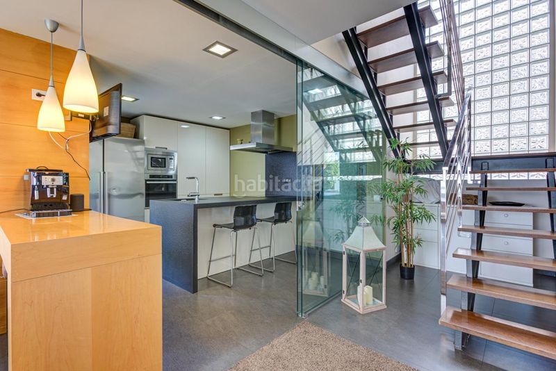 Foto 74ff9d81-c39d-4d5c-b187-a1dda4d3be7f. Casa amb calefacció aparcament a Baixador Castelldefels