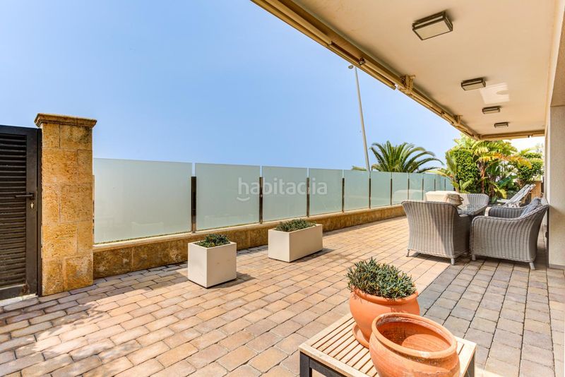 Foto d9b58695-0777-4d85-88a8-8e9f96af0ef7. Casa amb calefacció aparcament a Baixador Castelldefels