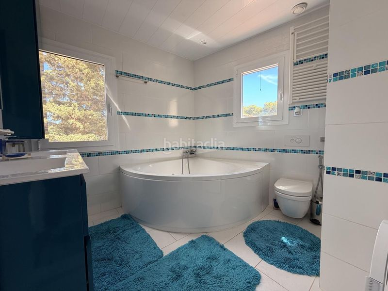 Foto a9eb408a-7449-4e08-9d51-ad6898d9645c. Rent house with heating in Montmar Castelldefels