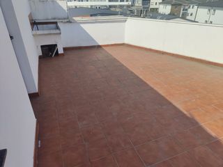Apartment  Rúa illas canarias. Se vende piso con terraza.