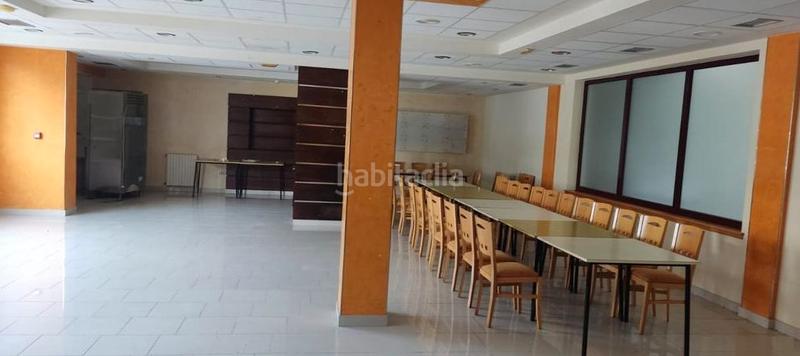 Foto 5c73fbb4-d9fc-4722-95ca-ea7eb0485e65. Edifici a Burela