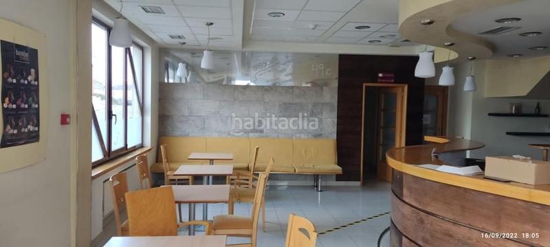 Foto 73d8c935-9e16-4604-917b-bc1b809d394b. Edifici a Burela