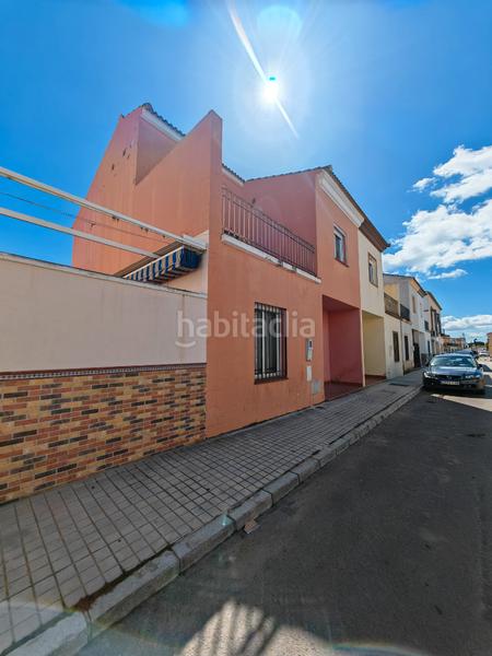 Foto 622a3412-225d-4059-b0d8-3fc72e997ddf. Maison dans calle san isidro 29 dans Torre de la Reina Guillena