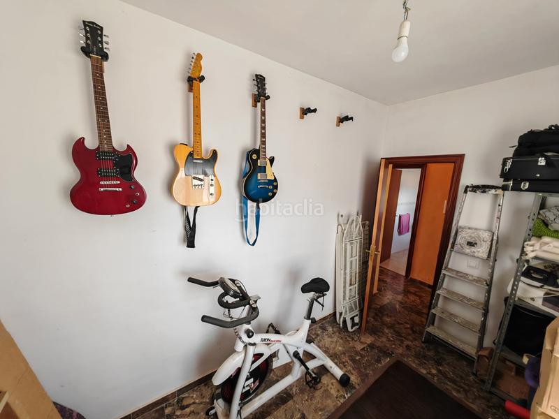 Foto 9dd77d02-ddff-46c7-9e69-9ef2a61aa099. Maison dans calle san isidro 29 dans Torre de la Reina Guillena