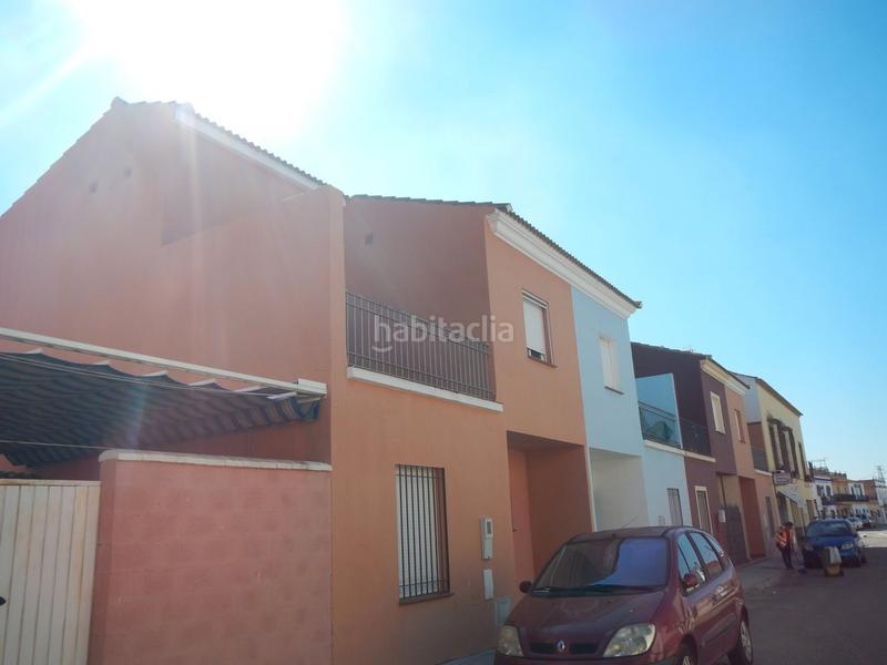 Foto f6dd1f5d-44fc-47c7-80bc-6ce6fda39740. Maison dans calle san isidro 29 dans Torre de la Reina Guillena