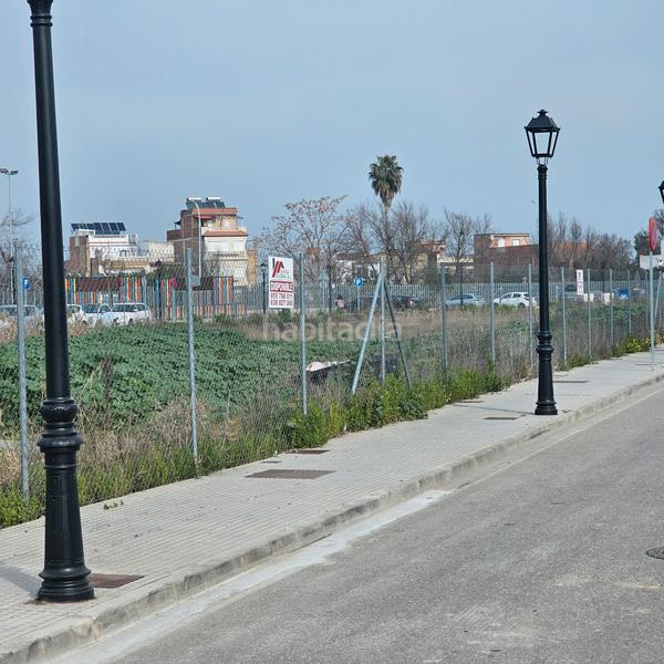 Foto 5519b1a1-cb9e-4e3c-963f-bb5afe74914f. Terreny residencial a Algaba (La)