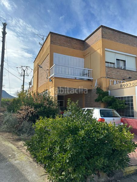 Foto 97c29f13-bb80-485d-9574-760b325c450c. Edificio in avenida nuestra señora de belén 38 in Cabeza del Buey