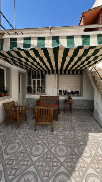 Foto f38030a1-f05c-4fe7-895d-f64630f2faad. Casa a Castuera