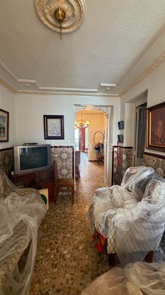 Foto cb568565-7927-4ff0-a636-3ddc2dd6eb15. Casa a Castuera