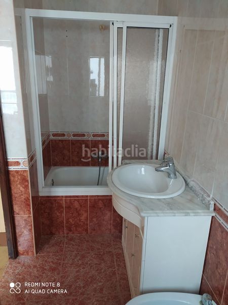 Foto 8e5b5ad0-5429-4eb2-b77a-e865cace597b. Casa a calle laguna 110 a Castuera