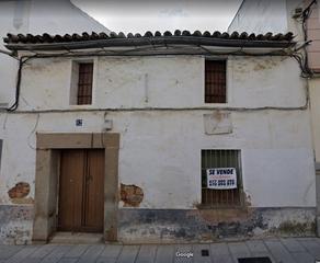Casa a Calle de la constitución 12. Solar en el centro del pueblo listo para construir