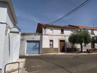 Masia a Calle espronceda 21. 94_casa en castuera_callejon de velarde,21