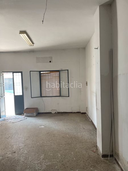 Foto 70009cb9-8653-445d-a594-c191403d101d. Local comercial a calle arcos 4 a Castuera