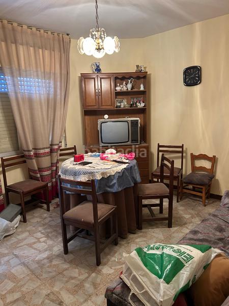 Foto f54faf9b-b41f-46c8-b690-688b6621d486. Casa a Cenicientos