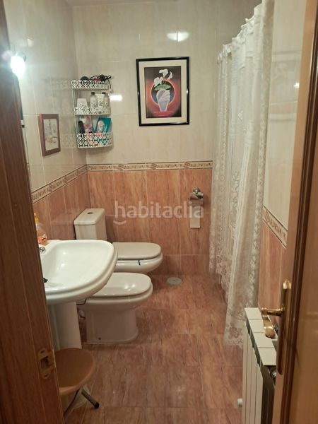 Foto 1228e886-16d9-443a-ad11-e676cf876ee5. Xalet amb calefacció aparcament a Santa María del Tiétar