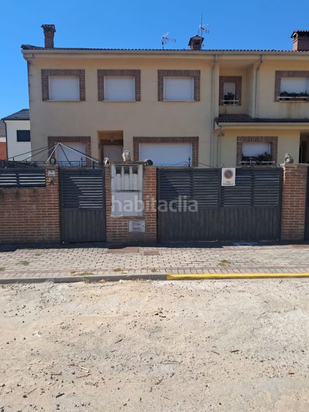 Foto de4bddad-b8f6-49b1-b3e4-2ef54de5248b. Xalet amb calefacció aparcament a Santa María del Tiétar