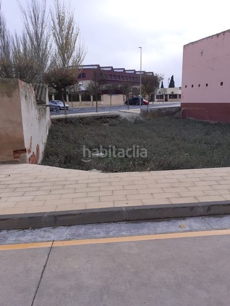 Foto b90bd991-f177-42ab-a328-02aa3bbd31b6. Terreny residencial a Agoncillo