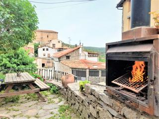 Maison à Soto en Cameros. Casa en trevijano con patio