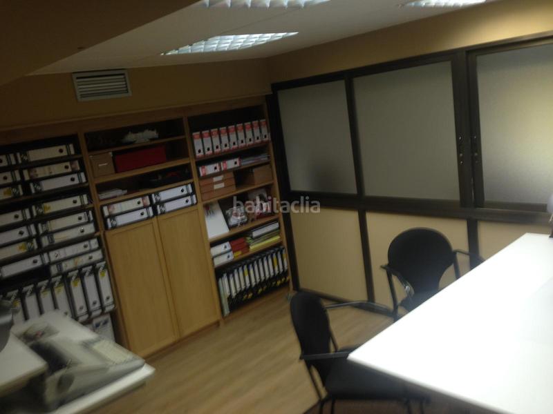 Foto b4398c11-1460-4e06-8e30-bbd84e6d8c17. Locale commerciale in calle samalar 20 in Oeste Logroño