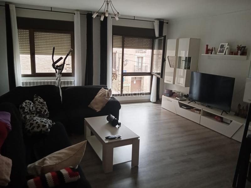 Foto 063347c8-b05b-4a2d-b346-b7f19547a727. Casa  con garaje en Fuenmayor