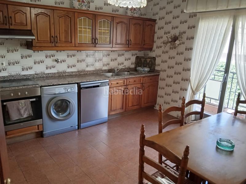 Foto 142950e0-ade7-4823-a89a-5954d9461a67. Casa  con gran lonja y merendero en Entrena