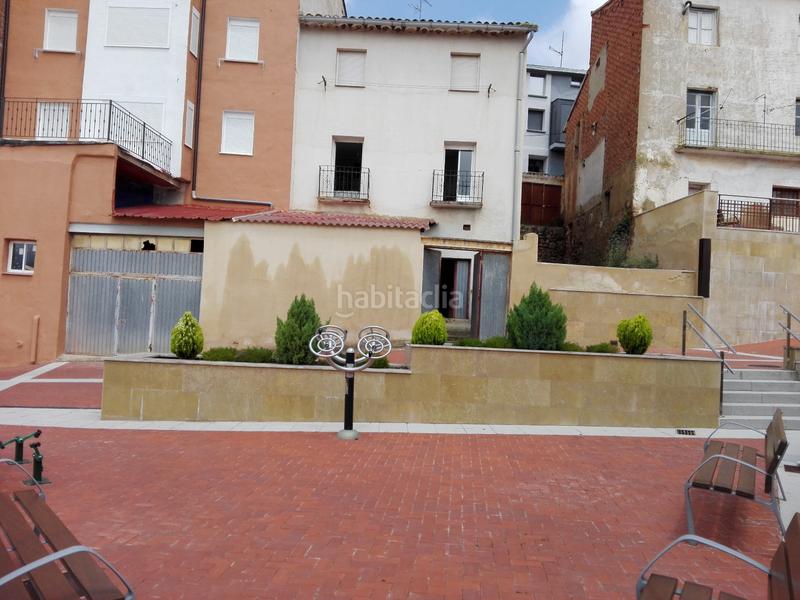 Foto 527da0f1-22f9-4aea-908f-ae801110c044. Casa  con patio en Entrena