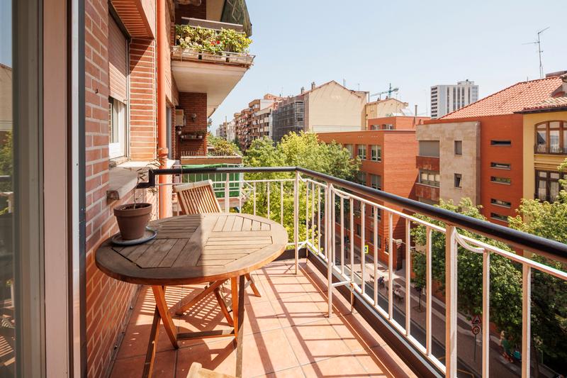 Foto 11acd313-7754-484d-b890-fdda6b1a91f0. Piso  en vara de rey con terraza en Gran Via Logroño
