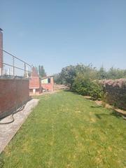 Chalet à Oeste. Finca en logroño con terreno y piscina