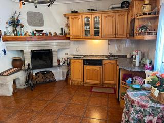 Casa a Alberite. Casa en alberite con terraza