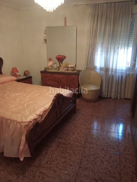 Foto 95fa0e2a-4745-4438-951c-3b075af17602. Casa a calle morcillon 5 a Viguera