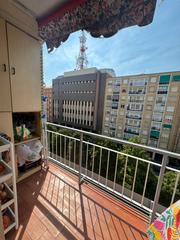 Piso en San Millán - Ayuntamiento. Piso en logroño con balcones