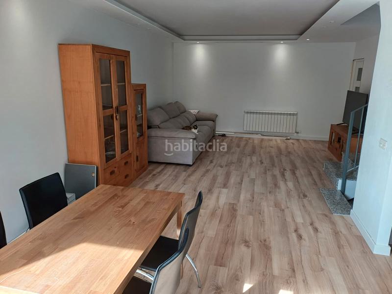 Foto acd66496-fc18-460a-a9ef-6b6acaf0f093. Xalet amb calefacció aparcament a Agoncillo