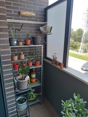 Appartement in La Portalada - Varea. Apartamento  en varea con balcón y garaje con 2 trasteros