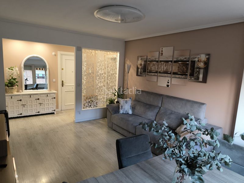 Foto 60af6a9c-6153-4d0f-a330-6a0e13876874. Pis a calle padre claret 12 a Residencia Logroño