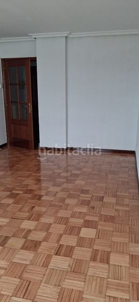 Foto 599ccd06-d839-450d-ba41-2f6d73f6d1bc. Apartament amb calefacció aparcament piscina a Portillejo - Valdegastea Logroño