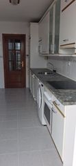 Appartement in Portillejo - Valdegastea. Apartamento en avenida burgos con terraza y piscina