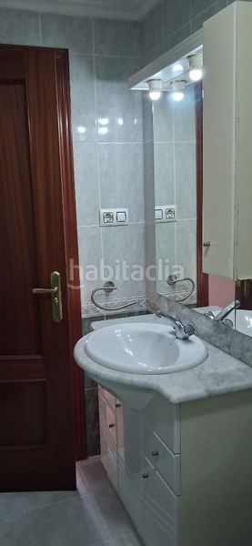 Foto d02485fb-b36e-43f4-8576-11ebdbd36885. Apartament amb calefacció aparcament piscina a Portillejo - Valdegastea Logroño