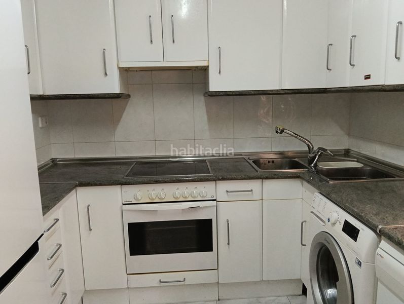 Foto e1957b3b-94a7-48fa-8835-59d0f4f7e54f. Flat with heating parking in Oeste Logroño