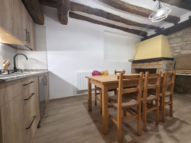 Foto f6eb578d-e109-4924-ac16-2ca05a11681a. Casa amb calefacció a Torralba del Río