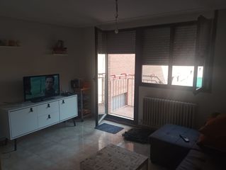Studio in Cenicero. Estudio en cenicero con terraza , garaje y trastero