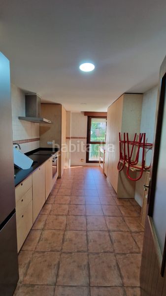 Foto 60cdd8ae-c175-4e43-b722-9387a6b9d347. Duplex avec chauffage parking dans Sojuela