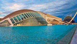 Edifici a Ciutat de les Ciències i de les Arts - Justicia. Venta de apartamentos turisticos - ciudad de las artes y las cie