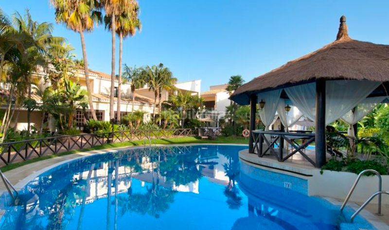 Foto 1c29a1e4-6545-4728-bffa-23562fd81f44. Edifici a plaza de los naranjos 4 a Casco Antiguo Marbella